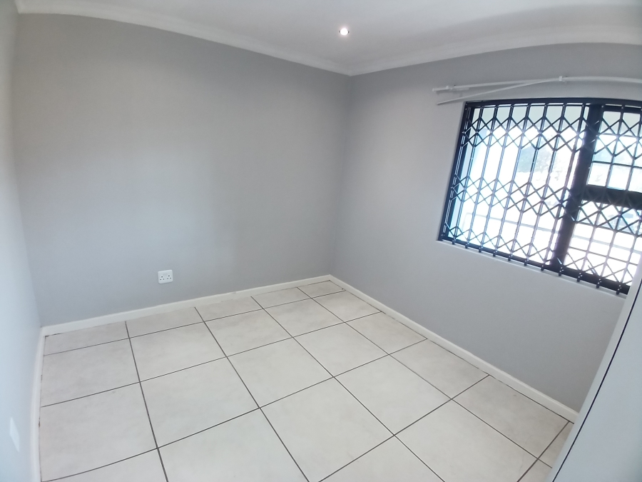 To Let 2 Bedroom Property for Rent in Walmer Eastern Cape